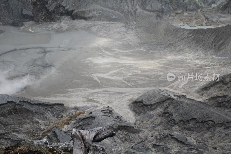 Tangkuban Perahu山火山口，万隆